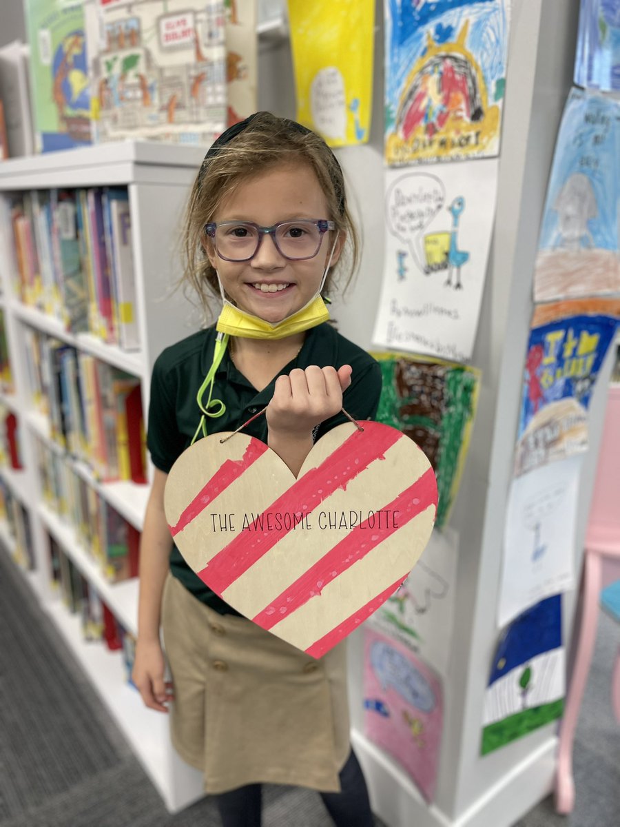 PineCrestAux's tweet image. Today’s #TransformationTuesday showcases our #PCEnrichment program Crafts &amp;amp; Cricuts Club. Ss tapped into their #PCCreativity by painting wooden hearts and then adding their own name or phrase.
#PCAfterSchool 💕🐾💚