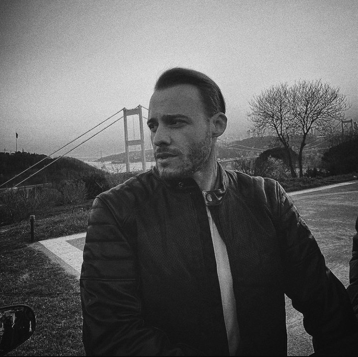 Auedser_'s tweet photo. Meu acaso perfeito | AU EDSER

Quando caminhos se cruzam tudo pode acontecer. Eda Yildiz e Serkan Bolat são como fogo e gasolina basta um leve contato para tudo queimar. Nada jamais foi o mesmo após aquela noite. Sonhos destruídos e pensamentos em conflito. https://t.co/SUMpe9QC5q
