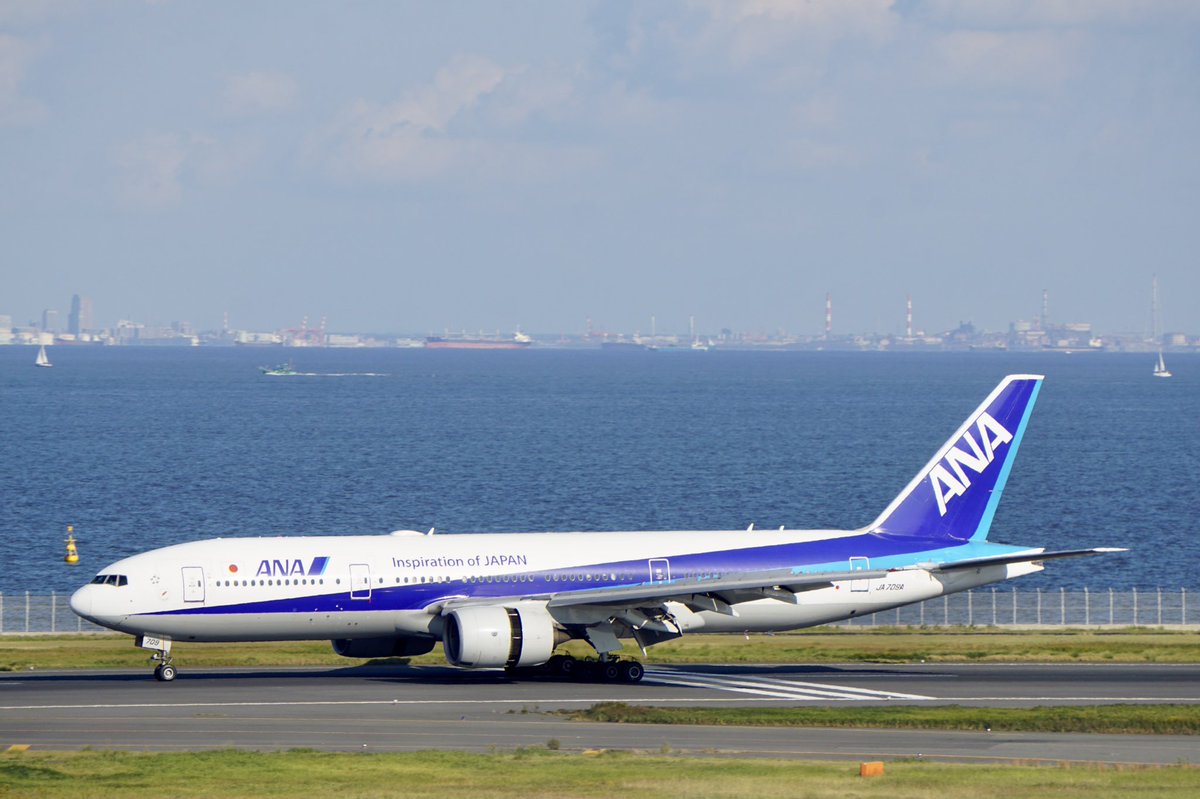 Thanks_QF747's tweet photo. #福岡空港 から直で #アンカレッジ へ旅立った #JA709A 。-200は個人的にはとても整ったカッコいい #ヒコーキ 。本当にお疲れ様でした!Mahalo!
(04.Nov.2019/All Nippon Airways/B777-200ER JA709A)
#ANA #B777 #羽田空港 #B772 #Boeing
#1日1枚ヒコーキ
@FlyANA_official https://t.co/VI0b6NUPSh