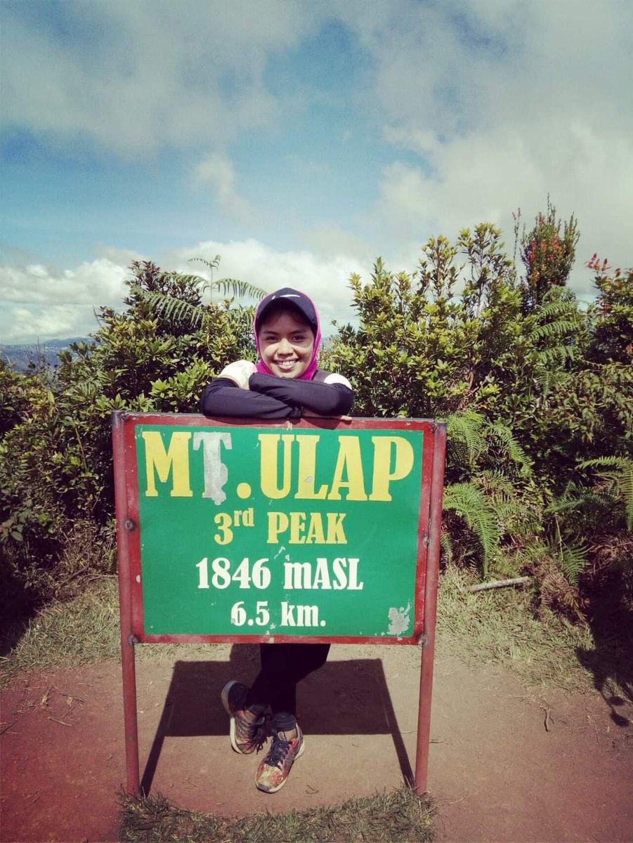 dyanellen14's tweet photo. Green Beli - Believe In A Green Earth - Hiking with friends, one of the best! If you truly love nature, you will find beauty everywhere. ♥️ #ZeroWasteChallenge #GreenBeli #BelieveInAGreenEarth  @Green_Beli @michsajorda @FebbieRelucio @sophiaglimada https://t.co/7c1bn5V2at