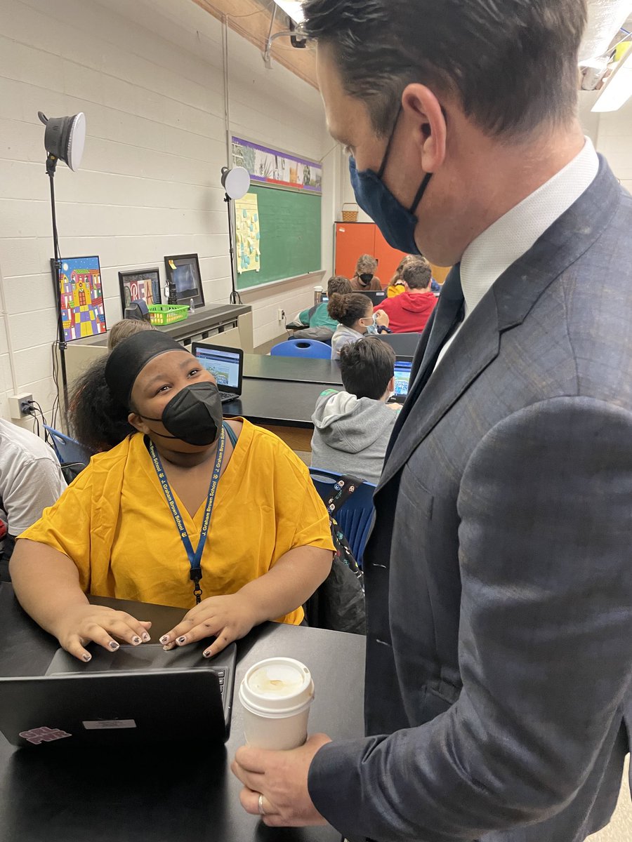 JCPSSuper's tweet photo. Thank you to ⁦@Brown_Principal⁩ and students at the Brown School for showing me around today. K-12 learning taking place here. #WeAreJCPS https://t.co/p5JdVNzaWX