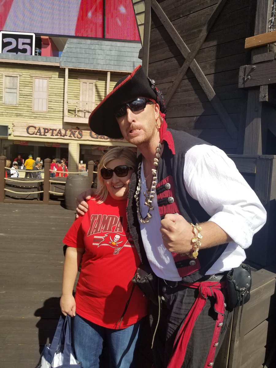 tbcrawfish99's tweet photo. @LAYS @Lays I want to win a bag of #LaysGoldenGrounds from the #Buccaneers because I hang with the krewe....GoBucs #Sweepstakes https://t.co/RjHXLrE42w