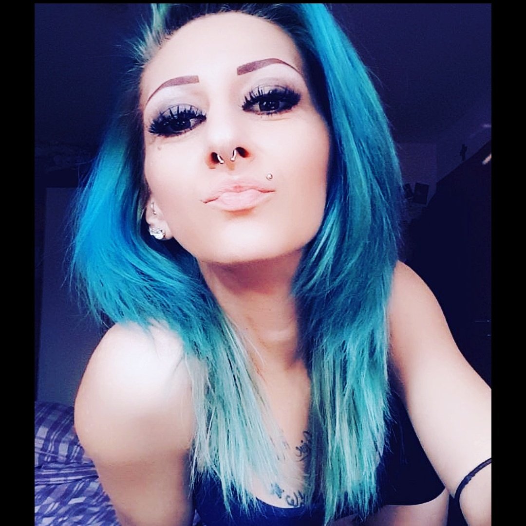 HotPrinci's tweet photo. Besser spät als nie😂 ich bin dann also auch mal hier 😂🙏#twitter #hotprinci #new https://t.co/QmwYoi6i6k