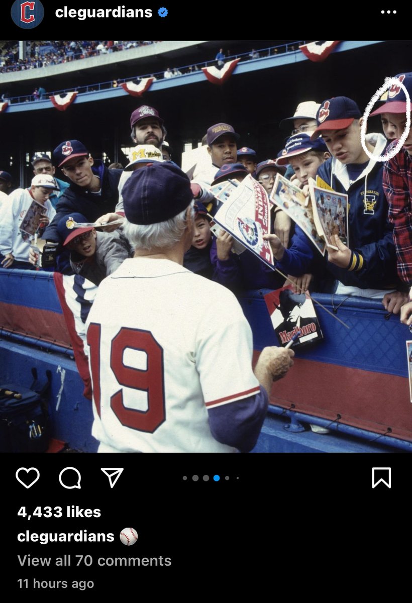 This is so bizarre. 
The Indi, I mean, Guardians, posted this pic today from the final homestand at old Cleveland Municipal Stadium. 
And there I am on the top right, behind my friend Randy, trying to get Bob Feller’s autograph. 28 fricking years ago. 
h/t @ccarl2420 https://t.co/vTrP7d8OPe