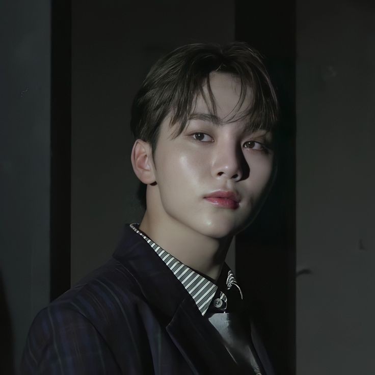 seungkwan's beauty is unreal