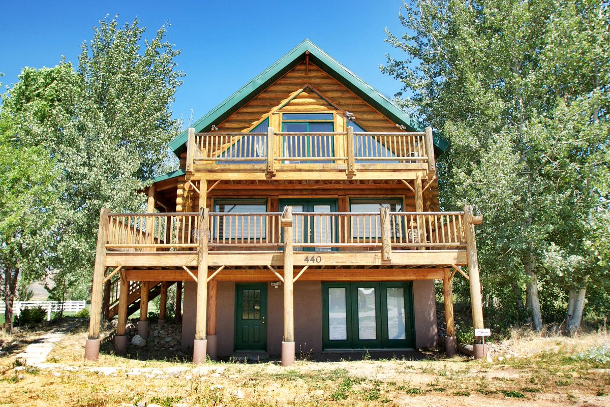 RealEstateOgden's tweet photo. Just Listed in #Huntsville #UT. 440 S. 7700 E.! Please retweet!  https://t.co/dSI3kQ3iuO https://t.co/xqmKehTfGv