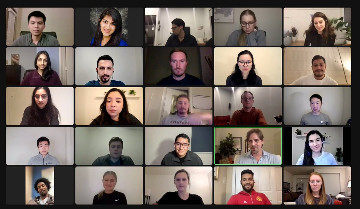 BCM_Radiology's tweet photo. Another great #meettheresidents virtual open house session with our amazing applicants! It was wonderful meeting all of you again! We wish you all the best with #Match2022. The future of #rad is bright. @spencerwehring @nikitaconsul @AshleyEtchison @catherinekaram_ @BerenjiAshkan https://t.co/UPEMXYXn9q