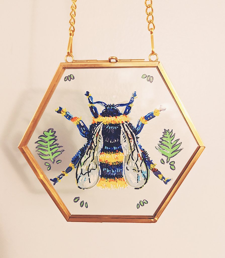 CloudKBD's tweet photo. Painted a Lil bee https://t.co/neS5rdClbw