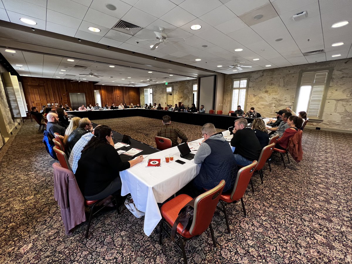 JeremyRands's tweet image. I enjoyed spending time with other ministry leaders today.  Join us in Tampa and Chicago March 2022 
#ideaday
Ideanetwork.church