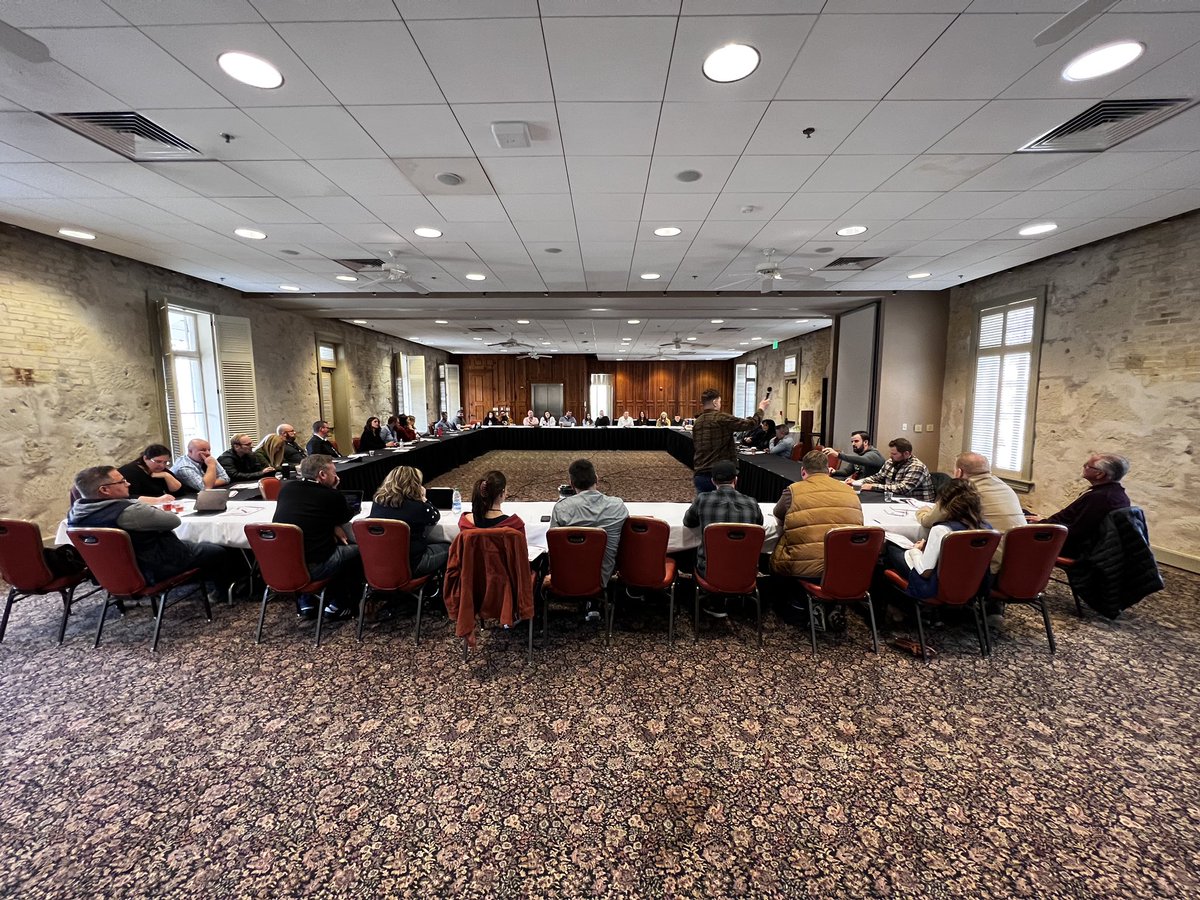 JeremyRands's tweet image. I enjoyed spending time with other ministry leaders today.  Join us in Tampa and Chicago March 2022 
#ideaday
Ideanetwork.church