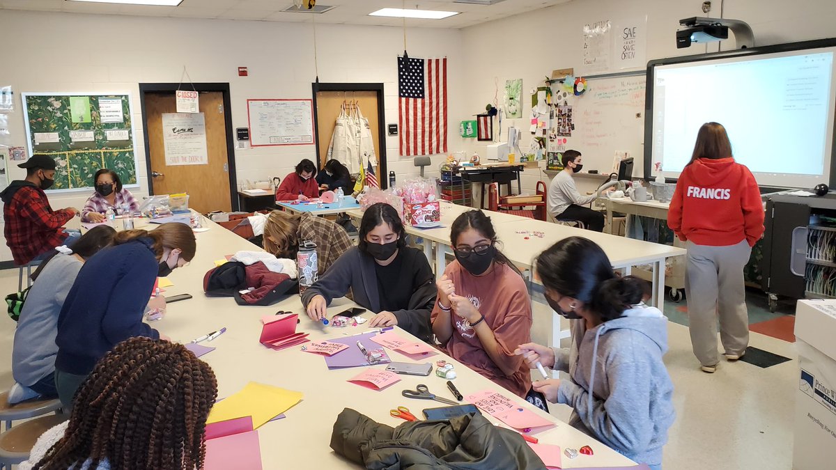 At our January meeting, we assembled Valentine's Day treat bags for 40 youth residents at SERVE in Manassas. We also made cards to share a message of kindness with each child💘
"Pioneering Change through Community Service!"👐👣🇺🇸💙
#youthservice #youthleadership #KindnessMatters