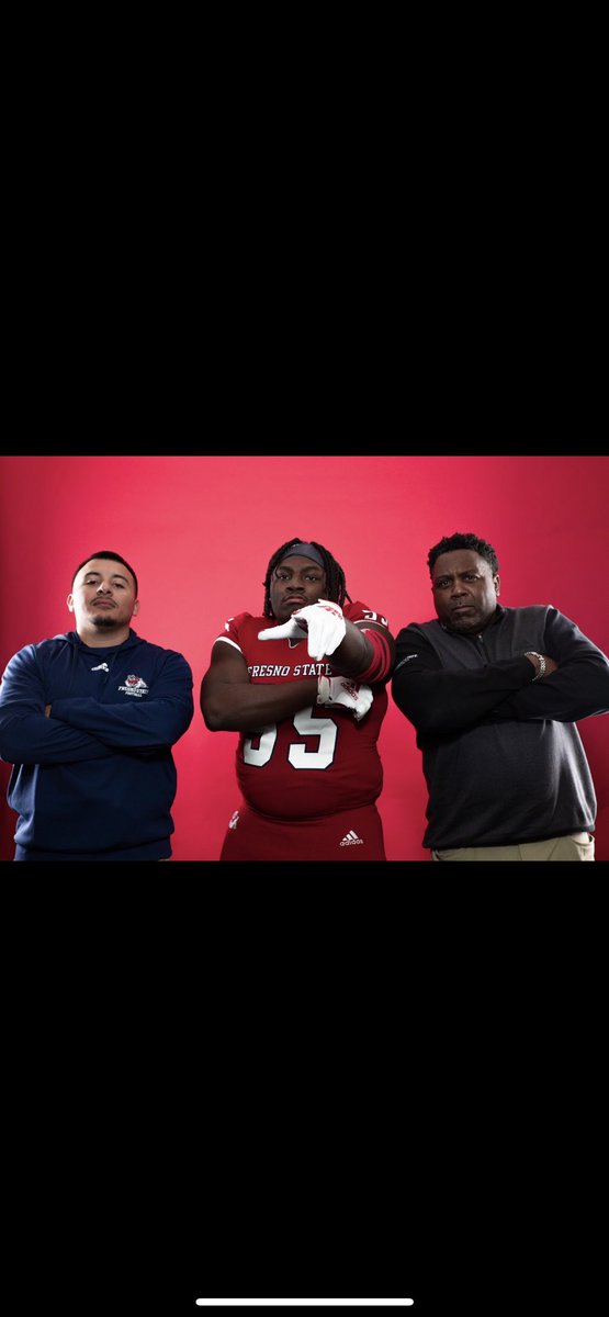 JohnnyHudsonD1's tweet photo. Locked In ❤️. @JuCoFootballACE @CoachJFrank https://t.co/YZJNz6slPu