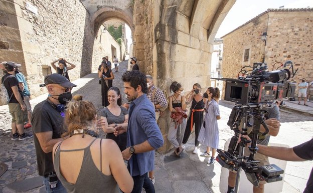 EduardoGJR's tweet photo. Terminado el 1er capítulo de #Sequia1 en @TVE_1. La serie pinta muy bien y me encanta ver que la ciudad de #Caceres es, más que un plató, una actriz más que además, en esta ocasión, se interpreta a sí misma https://t.co/LSWQ5CWXZx