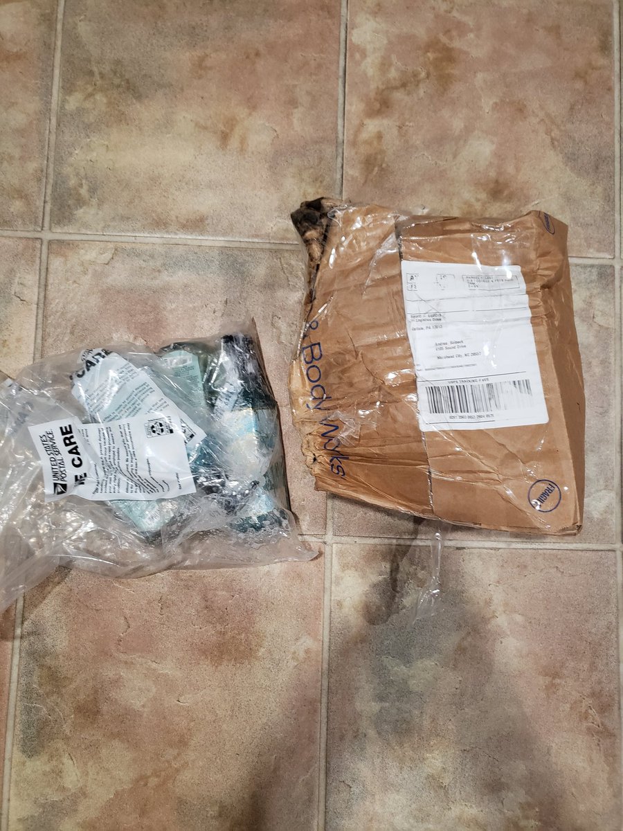 anwilli's tweet photo. How am I going to get my order straight @bathbodyworks and @USPS ? I get "sorry, not really our fault" packaging. https://t.co/rKNDrUpfmn