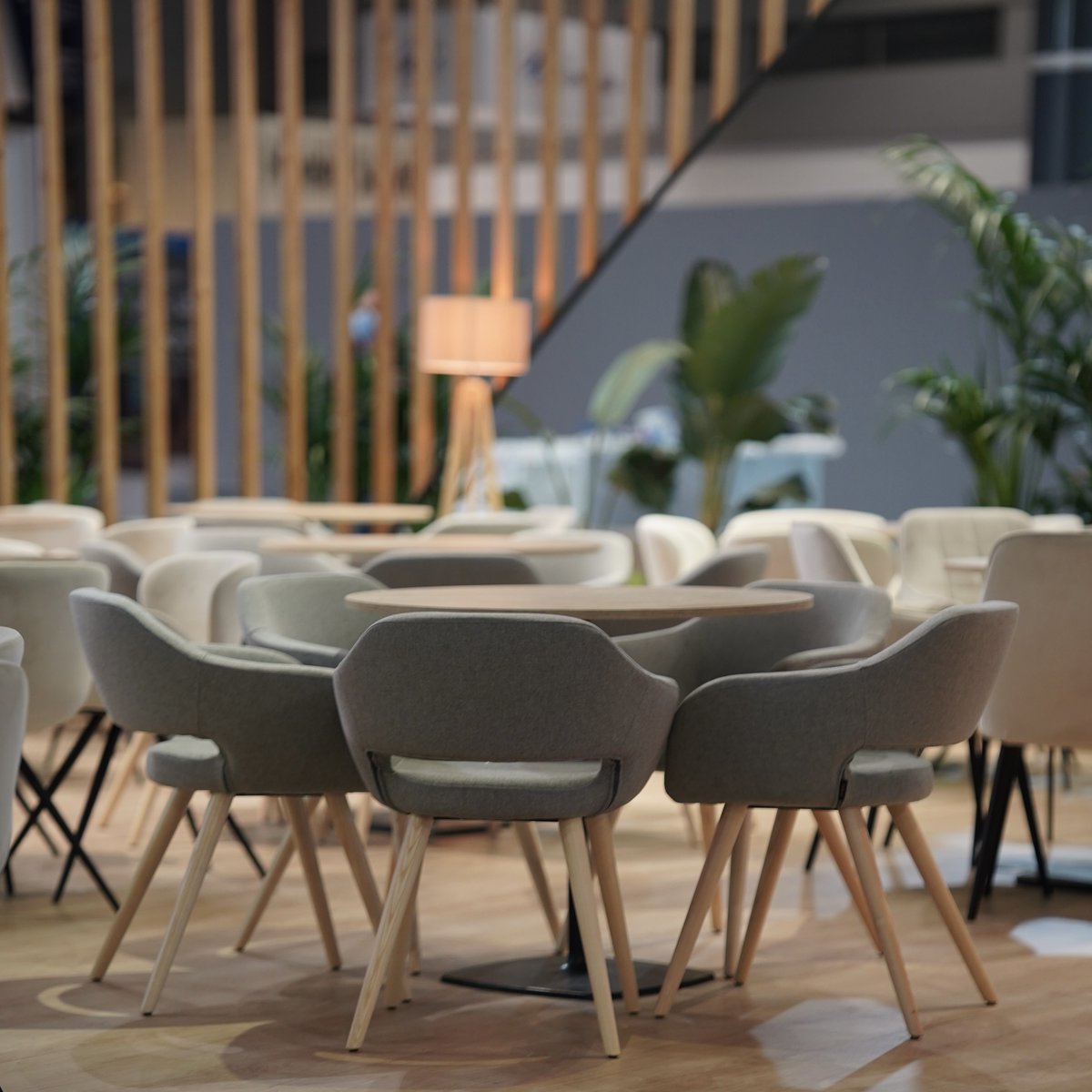 MeliaHotelsInt's tweet photo. ¡Volvemos a @FITUR_Madrid! Este año nuestro stand está dedicado a nuestras marcas @MeliaHtlResorts y @Paradisus, y se inspira en la naturaleza, reforzando nuestro compromiso medioambiental. https://t.co/OuJjB2O6Yg