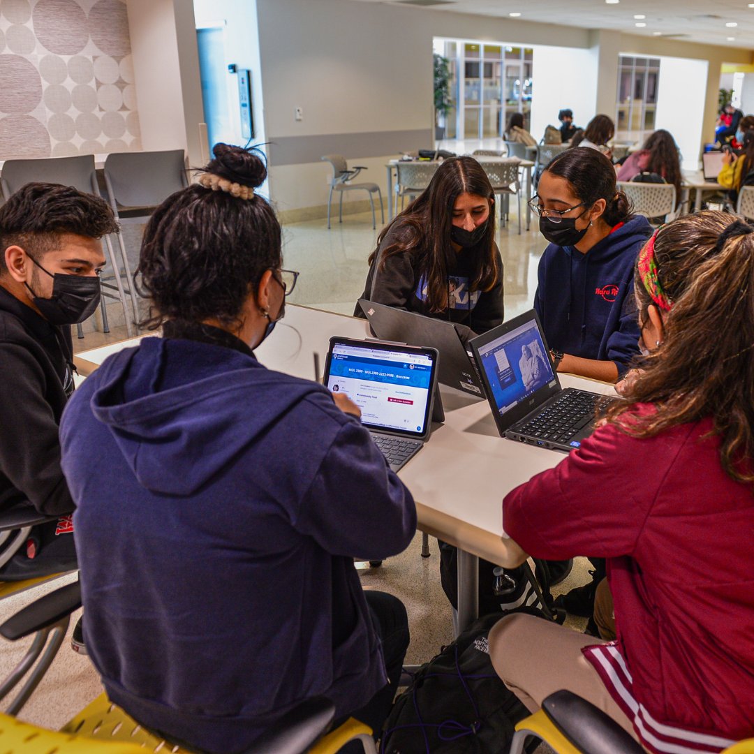 MDCollege's tweet photo. Our #Sharks are back in the swing of things at #MDCHialeah! 🦈📚 We’re so happy to have you back!
 
#BeMDC #Miami #SpringSemester https://t.co/4Hp6GOpHDD