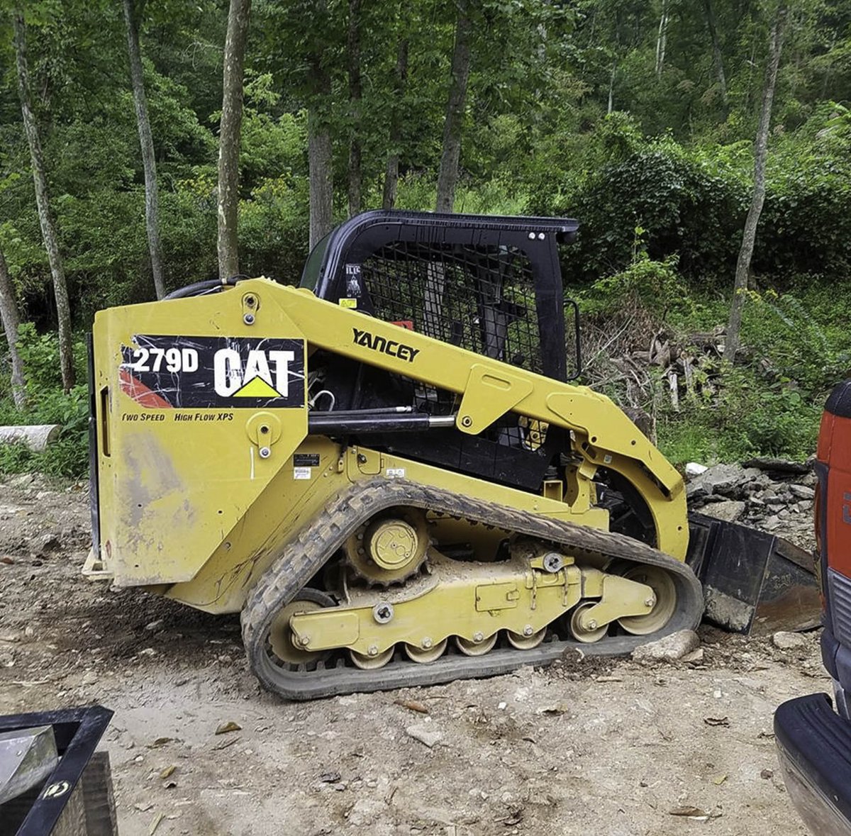 AppalachianL's tweet image. With eight years of experience, you rely on us to handle your concrete work and paving with expediency and superior quality standards.  #Concrete #GradingContractor #ShowerReplacement bit.ly/3mv1baV