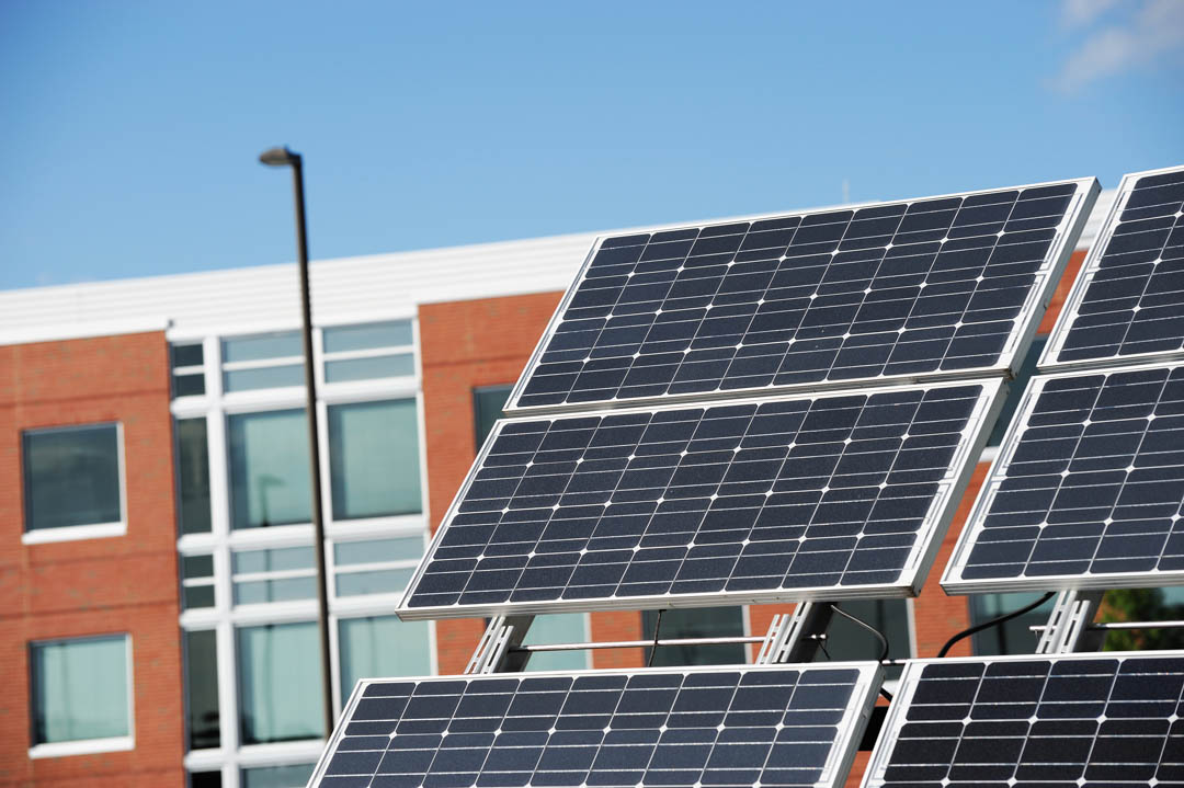 ParkerT39080079's tweet image. Reasons to choose 
Parker Thompson: Excellent Customer Service, Years of Experience, and Top-Tier Services Offered. Contact me today at (719) 745-8408 for more information about my services! #SolarSystemForHome #Solar #Renewables bit.ly/3GtBRdE