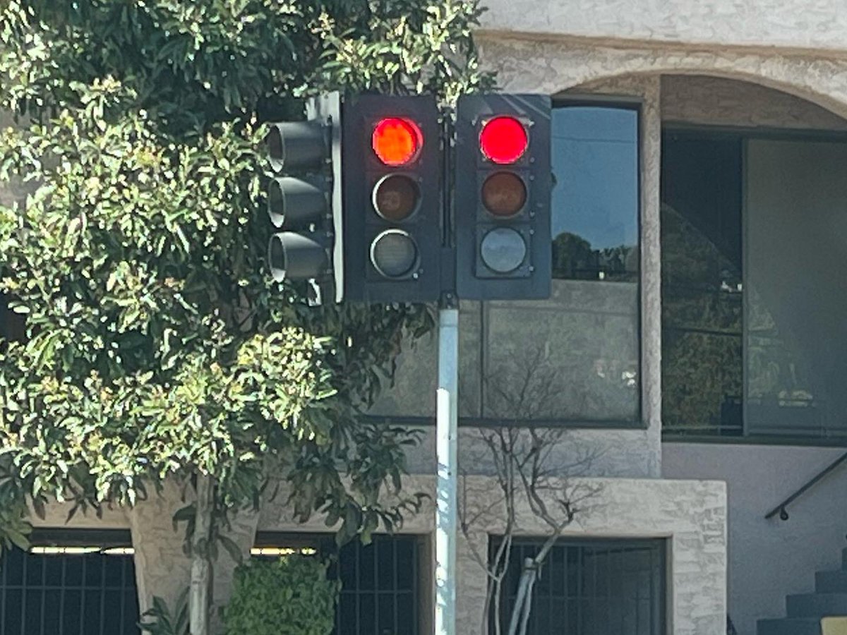 tylerbell's tweet photo. Broadcasting mixed signals tonight, 1/18 6-8 pm PT @dublab https://t.co/IHJRT5PVWY