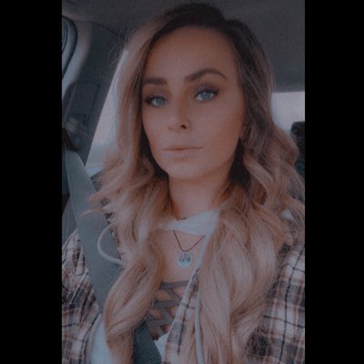 BethLaurenn's tweet photo. #NewProfilePic https://t.co/2z4fDSaZtF