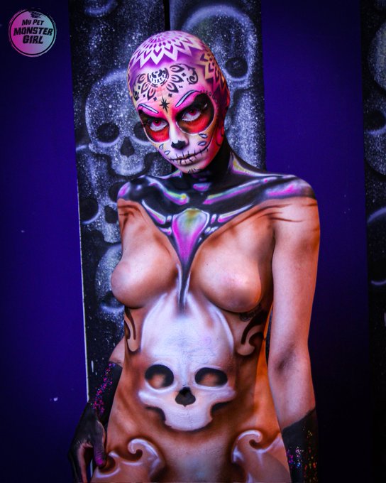 Sugar Trest on MPMG  #sugarskull #bodypaint https://t.co/CmbxEspKCx<a href="/tag/sugarskull"class="tags">#sugarskull</a><a href="/tag/bodypaint"class="tags">#bodypaint</a>