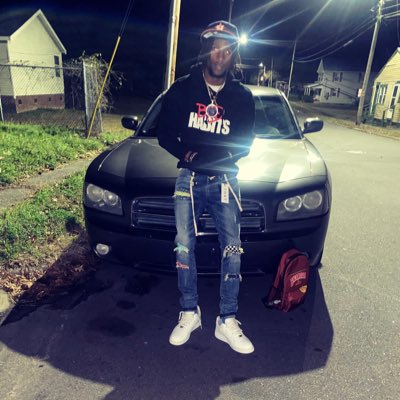 K13Dow's tweet photo. #NewProfilePic https://t.co/HTiehQUXHp