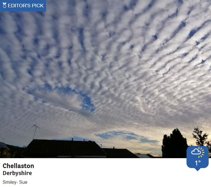 bbcweather's tweet photo. These intriguing fallstreak holes were seen in Derbyshire this morning. They happen when part of the cloud layer forms ice crystals which are large enough to fall, revealing a hole in the cloud. https://t.co/Q5cfOqnqlp