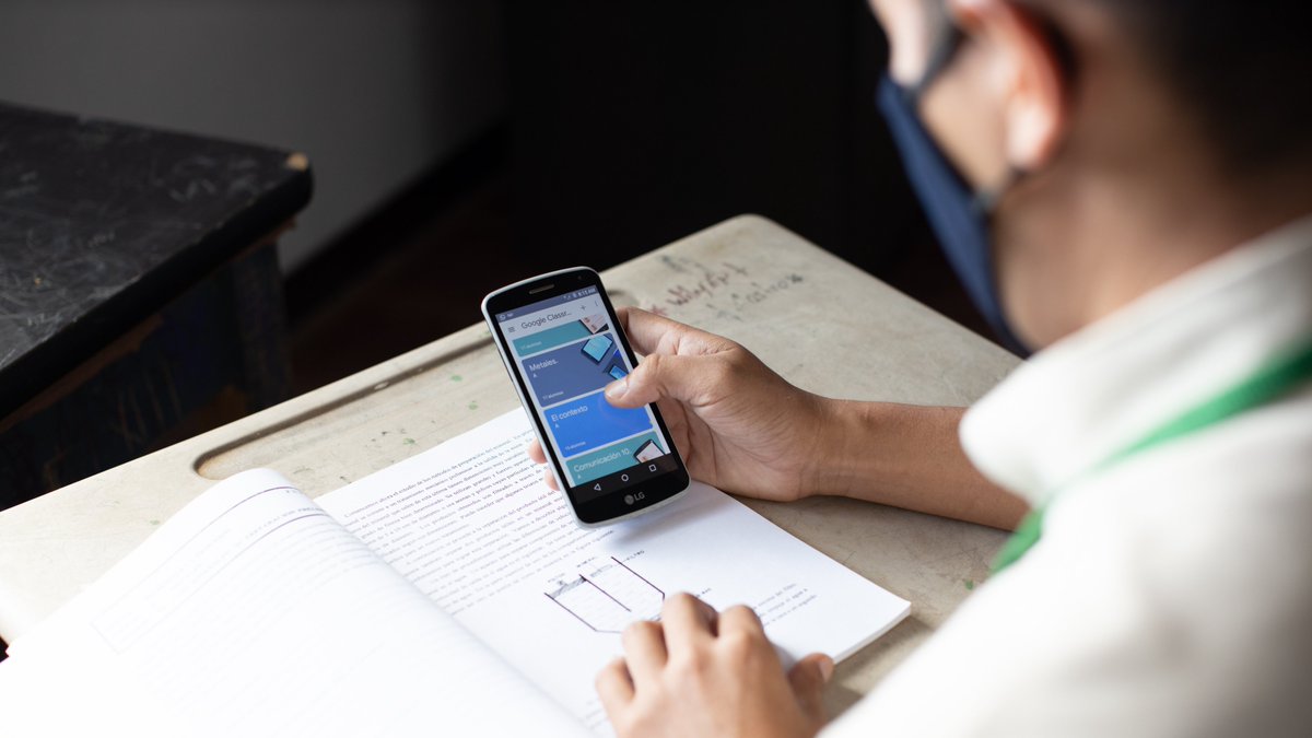 #DidYouKnow 100% of our SAT tutors have access to information and communications technology tools?
Trained teachers = better education. 📖⭐️

#TeachersTraining #QualityEducation #EdTech