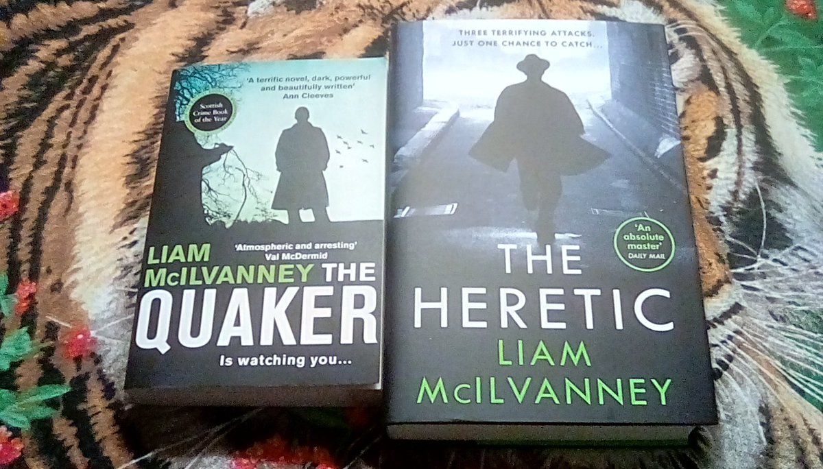 ravencrime's tweet photo. Yes, I know I'm not supposed to be buying books, but you know how it is...
@LiamMcIlvanney
#TheQuaker (started on the journey home so far so 👍)
#TheHeretic
@HarperCollinsUK https://t.co/T3IfxfYn2y