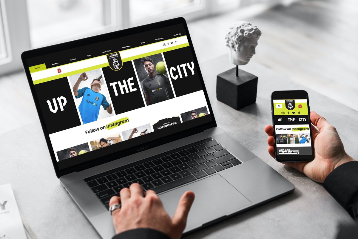 GraphicsBeeline's tweet photo. London FC website landing soon ⚽️🔜 #Website #websitedesign #Webdesign #WebsiteBuilder https://t.co/nia3z9niNv