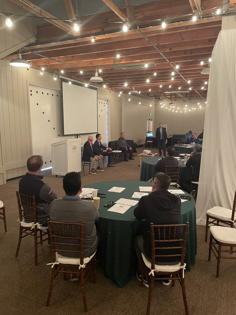 UCRturfgrass's tweet photo. @AgriTurf_Turf @Hertz_golf @SRGCMVentura sharing their experiences from golf course superintendent and/or industry rep to General Manager. Proud to be a part of an industry with these professionals. @GCSA_Socal GCSA_Socal January meeting. https://t.co/7WtsT5ps6B