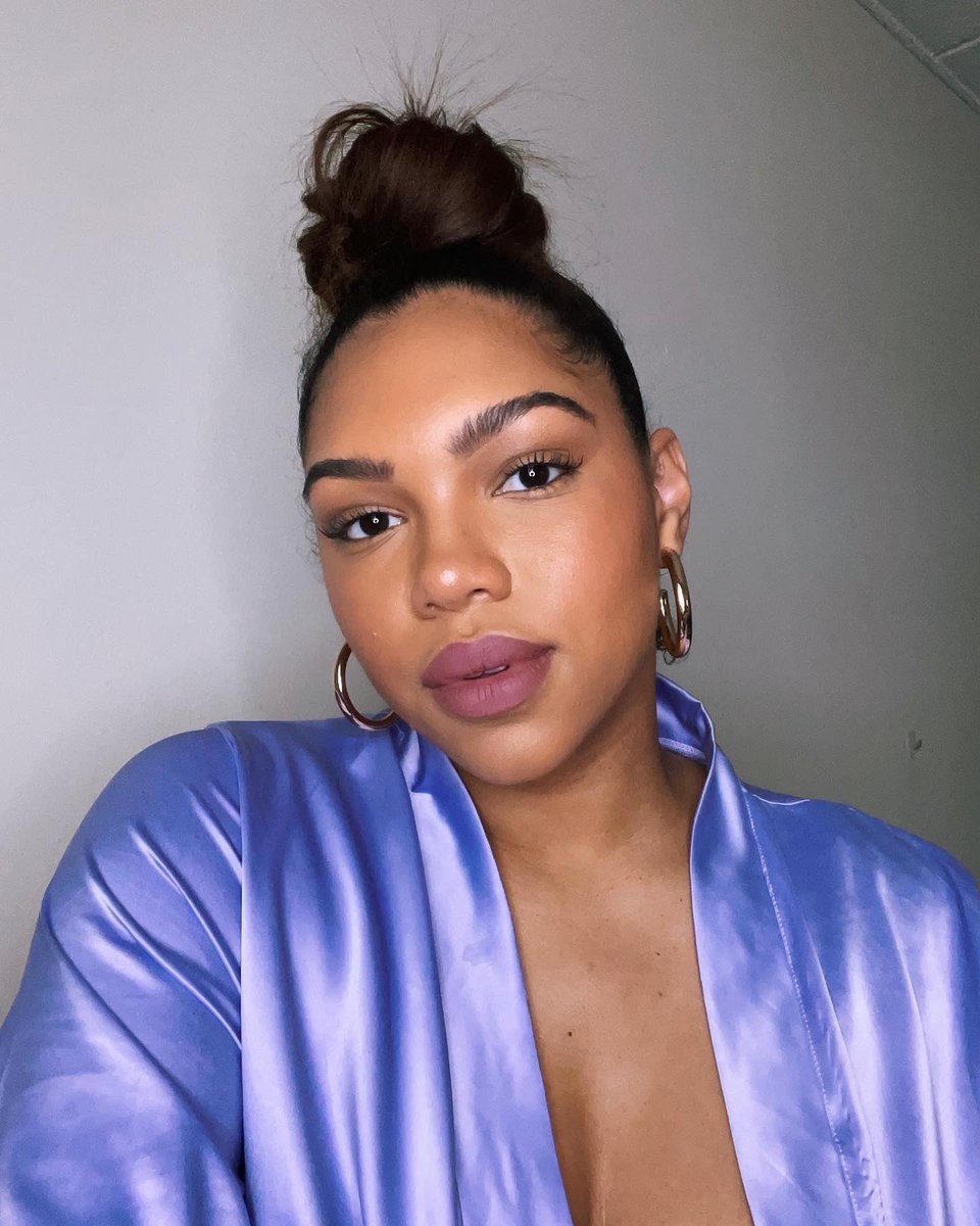 Hunter_Symone's tweet photo. In my @SavageXFenty 💜 https://t.co/2rnn1k5Uow