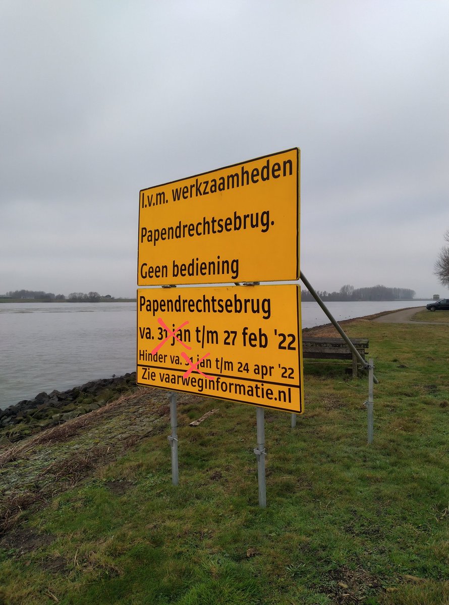 Verkeersleider Rolph tweet media