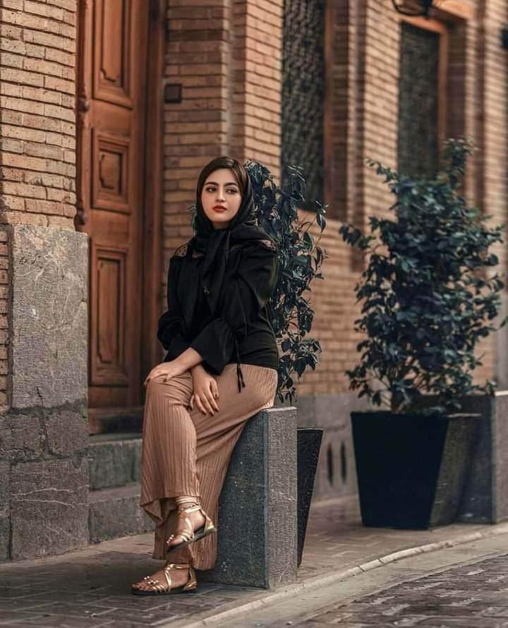 كادت الثلوج ان تدخل مدينتي، ولكنها ذابت خجلاً من جمال بناتها 😊