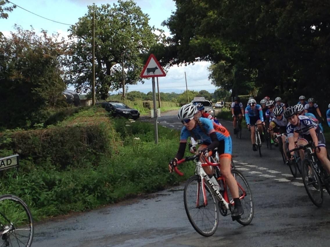 Women’s race for 3rd &amp; 4th category riders - Saturday 16 April in Cheshire! 

Details in the link below 👇🏻 

britishcycling.org.uk/events/details…

#womenscycling #partyontheroad