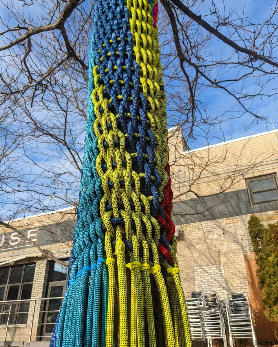artsandrecus's tweet photo. It's a beautiful day to enjoy this #OjibweFingerWeaving 
from artist @makwa_studio 

#PublicArt
#MinneapolisPublicArt https://t.co/S30TlQ2Uiw