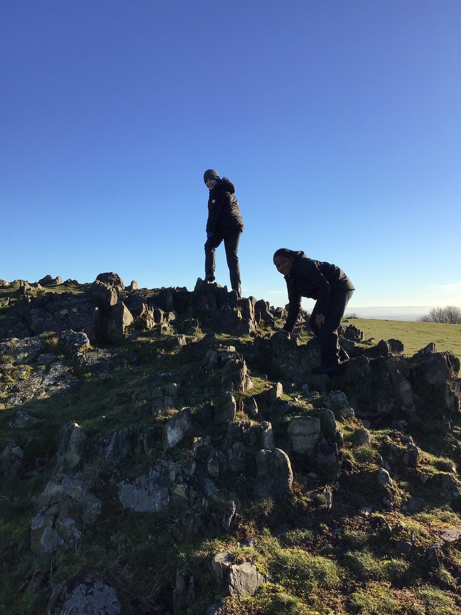 TMET_PrimaryInt's tweet photo. @knightontmet brilliant morning at Beacon hill. Pupils showed great confidence, teamwork and courage on Amarjitβs magic 40. #primaryintervention #confidence #risktaking #superproud https://t.co/IfUFBtiONd