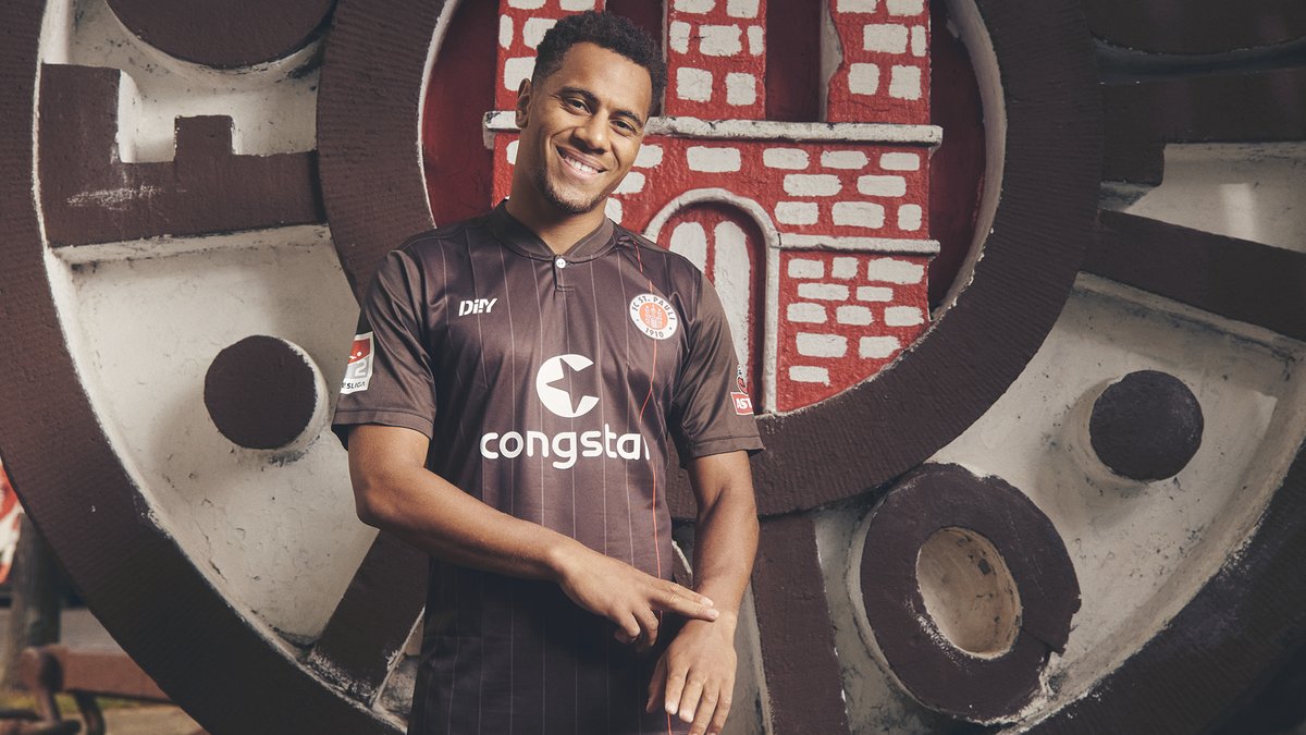 fcstpauli's tweet photo. TOOOOOOOOOOR! #Amenyido trifft! 

#fcsp | #fcspbvb | 1:0 https://t.co/zL0s7SJoFb