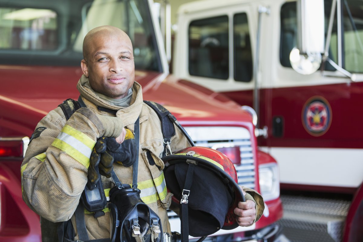 UIIPRC's tweet photo. We conducted a survey in 2 Iowa communities to see how organizations involved in older adult #falls prevention &amp; serving Eastern Iowa were collaborating – finding that #fire departments were key players in this network. Read our blog: https://t.co/n1QS9Atn80 
@Cedar_Rapids_FD https://t.co/Gib7aI2WTY