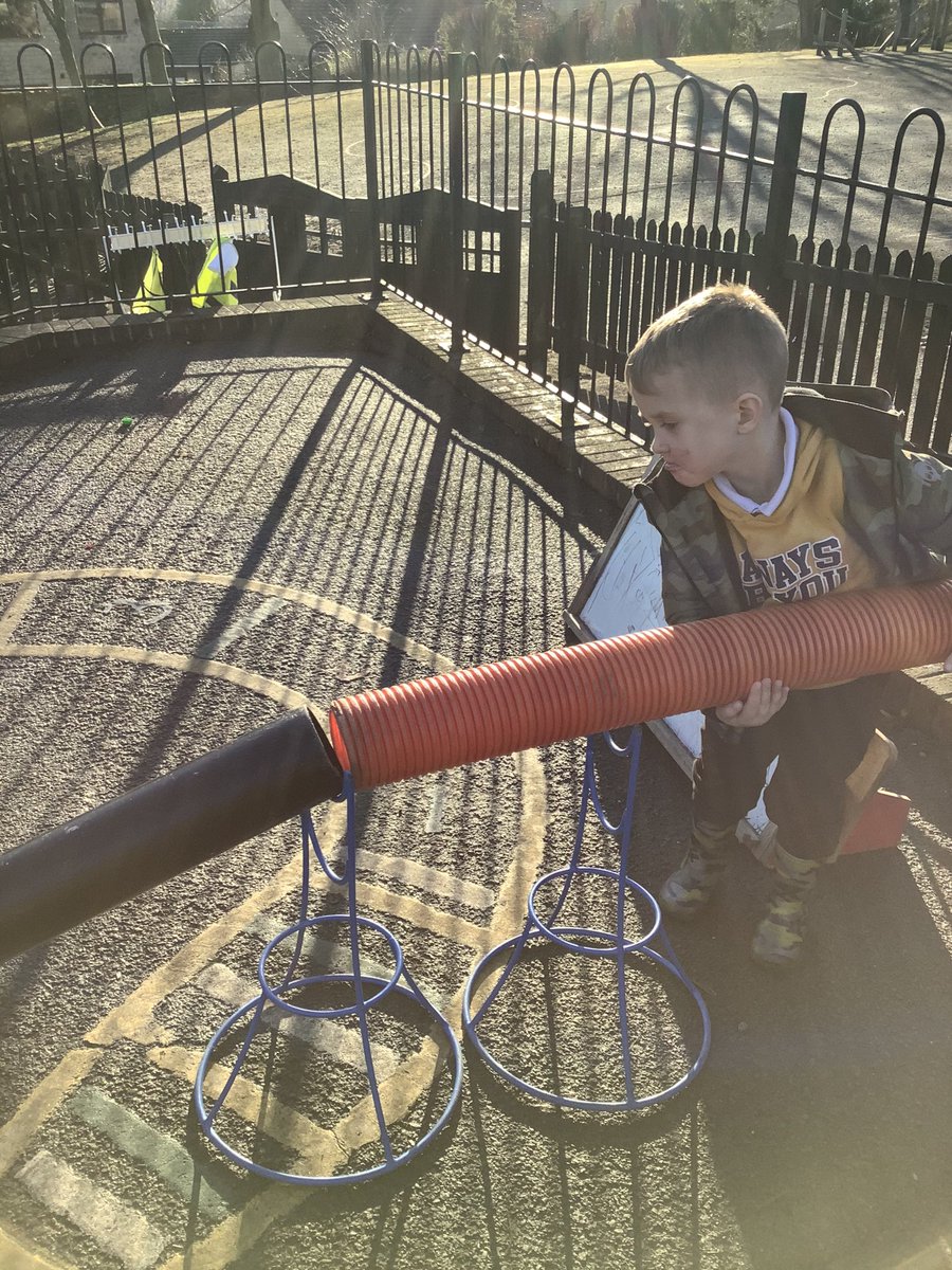 MelthamMoor's tweet photo. This young man spent a long time investigating how he could get his ball to run all the way along the tube. Lots of trial and error, talking about his ideas and experimenting with cause and effect. #MMEYFS #MMReception #COEL #MMScience https://t.co/Fu4dSpZTWk