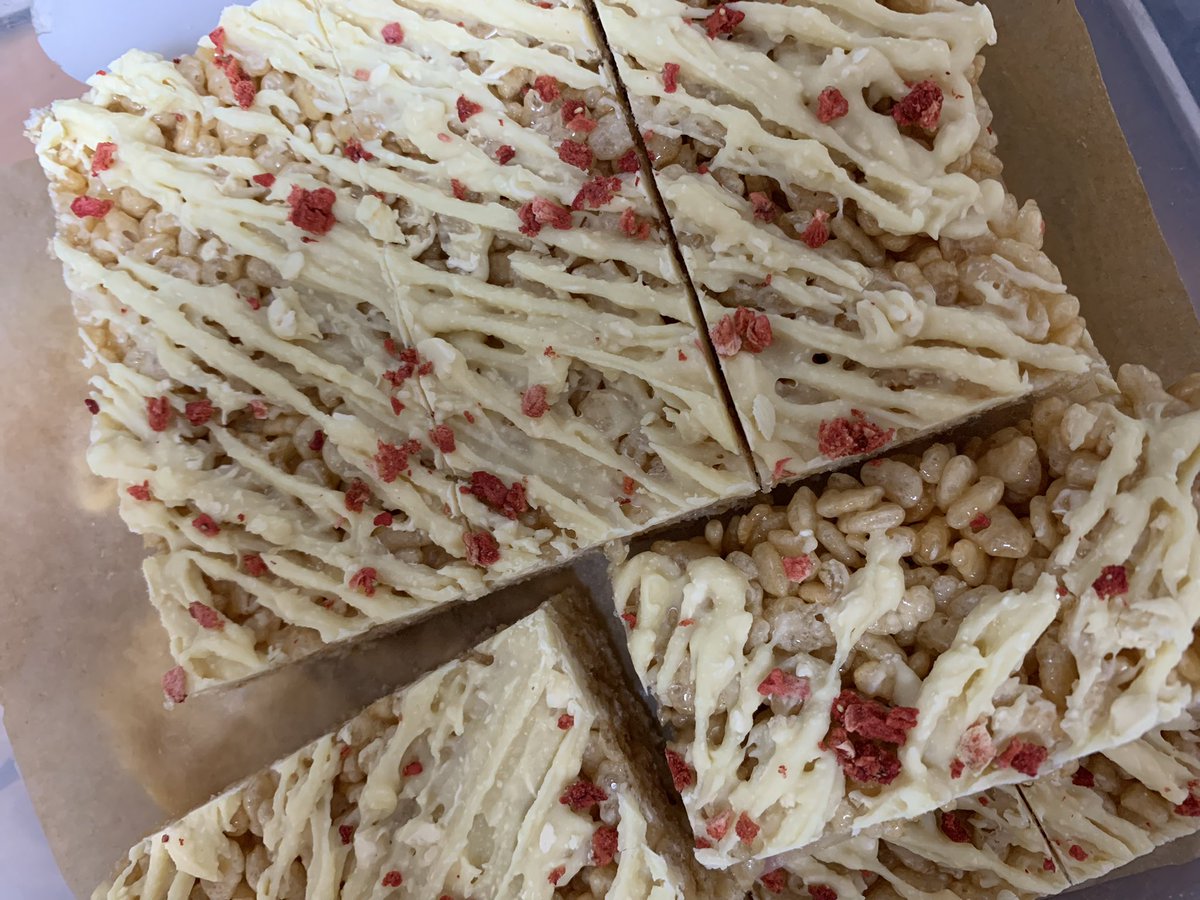 Lizzie Sidders ๐ (@lizzie_sidders) on Twitter photo A big THANK YOU to my amazing mum who outdid herself today. A well needed sugar boost for my amazing team. They have gone above and beyond to cover shifts to support an additional 10 beds, Ward 5, QHB #thankyou #BAMBU #teamworkmakesthedreamwork <a href="/DivisionUhdb/">UHDB Medicine Division</a> <a href="/Mrswadlow/">Alisonwadlow RN</a> A big THANK YOU to my amazing mum who outdid herself today. A well needed sugar boost for my amazing team. They have gone above and beyond to cover shifts to support an additional 10 beds, Ward 5, QHB #thankyou #BAMBU #teamworkmakesthedreamwork <a href="/DivisionUhdb/">UHDB Medicine Division</a> <a href="/Mrswadlow/">Alisonwadlow RN</a>