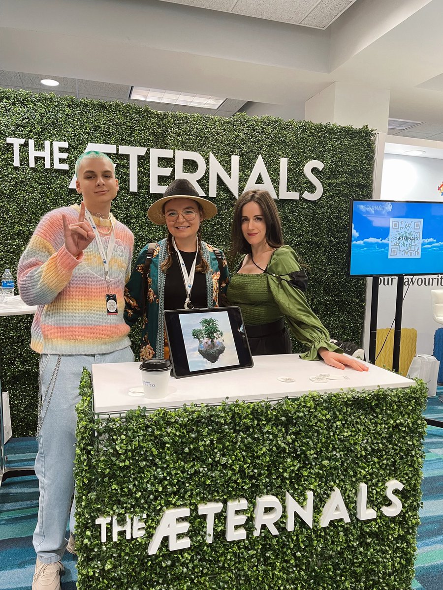 LifeOfCryptogal's tweet photo. Check out @theaeternals 🌎#multidemensional https://t.co/GuhUmkRV9T