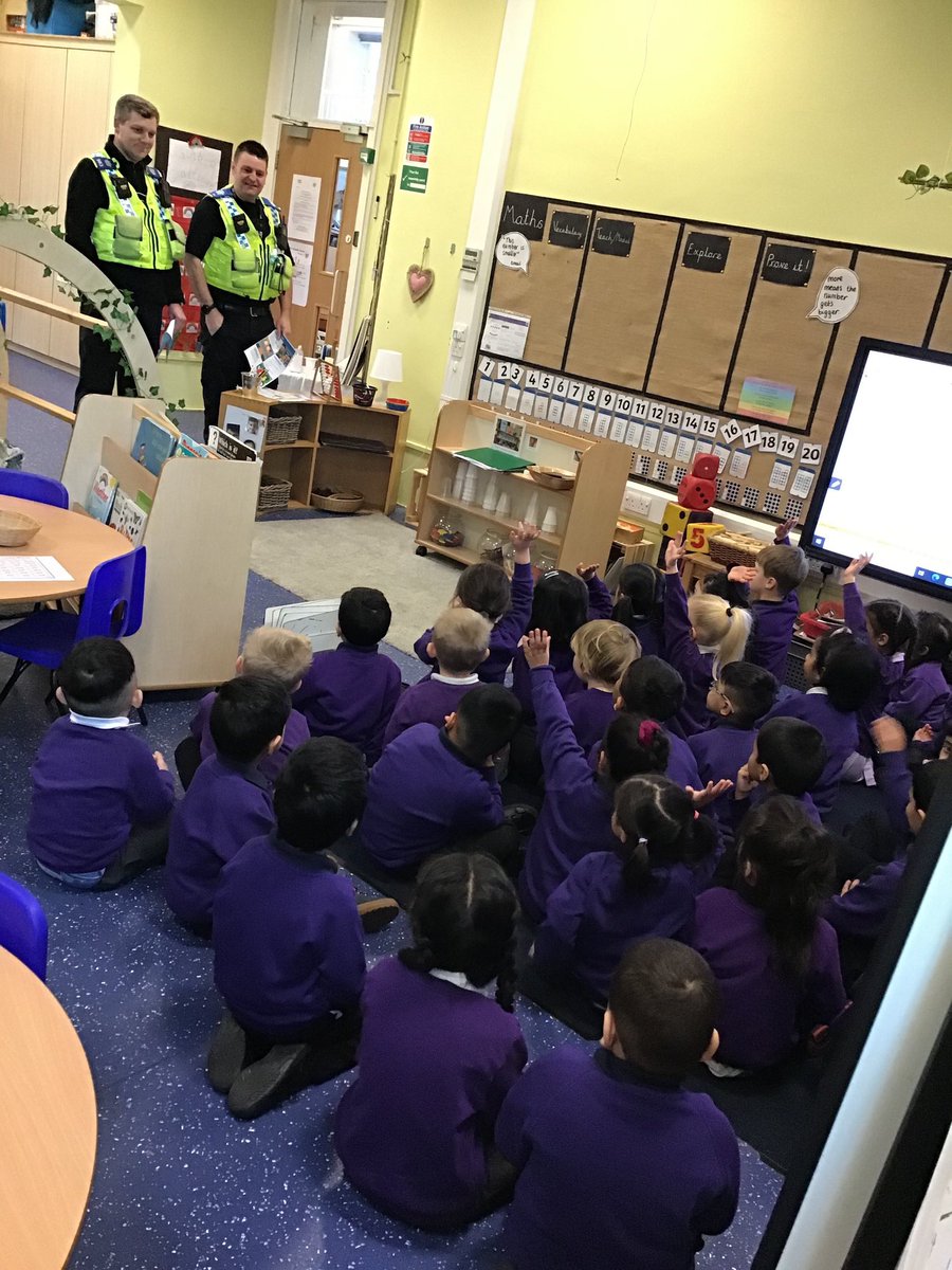 MissBarnett20's tweet photo. @WYP_PCSO871  came to visit to talk to us about road safety! Thank you, the children loved it! 🚧⛔️ https://t.co/JdISHY6PCW