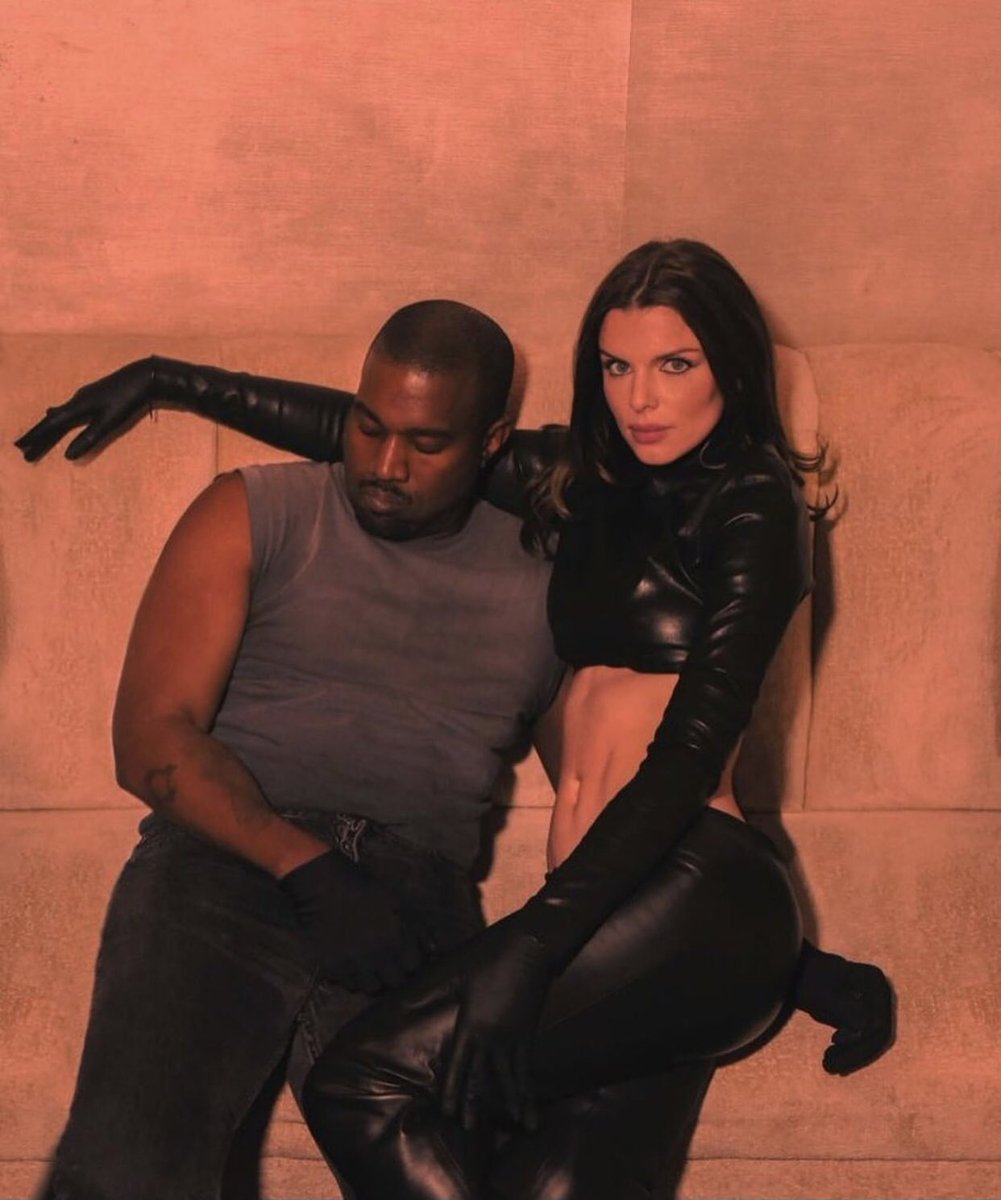 Obsessed <a href="/kanyewest/">ye</a> and Julia Fox <a href="/juliafoxarchive/">Auto Myjnia</a>