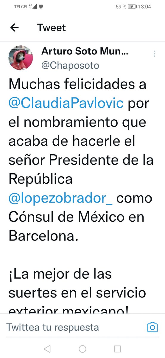 rally2015ra's tweet image. No podían faltar los aplausos de los chayoteros por el nombramiento de @ClaudiaPavlovic, la cual durante 6 años les quito el hambre...De plano el @Chaposoto @ABN58 @VictorMendozaL @mensajero34 y la @michelleriveraa no tienen progenitora, pero si sin hambre. faltó el @hilarioolea