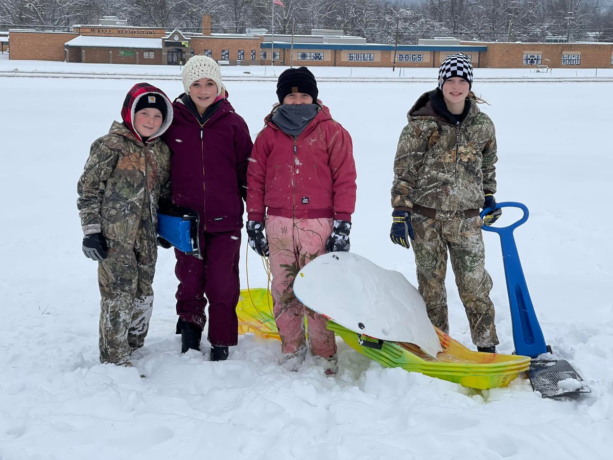 GCSDAlumni's tweet photo. The tradition of sledding at McKell hill continues!  Looks like fun, but the blizzard of '77 sticks out in our memories!  Did you go sledding at Mckell? https://t.co/UAJw36MFmr