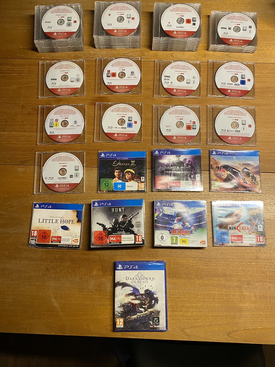 Amis joueurs #Playstation…

👉🏻 j’ai qq jeux à vous offrir 😅

✅Persona 5 Royal
✅Resident Evil 3
✅Shenmue 3
✅Far Cry 6
✅Plague Tale Innocence
✅Riders Republic
✅Captain Tsubasa
✅Darksiders Genesis (sous blister)
✅et +…

RT + Follow <a href="/RaphJV/">RaphJV 🎮 🇫🇷</a> 😉
TAS 31/1/22.
Bonne chance.