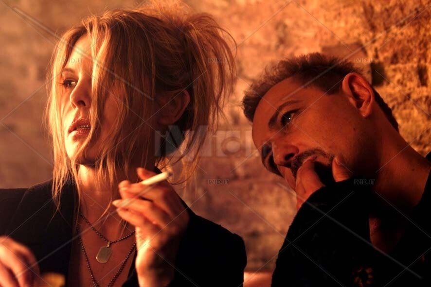 BrucePayneHQ's tweet photo. 17 years ago today the One Point O had it DVD Premiere here in the states. #BrucePayne played The Neighbor in the film with a German Shepard named Puppy. This is such a good movie. Deborah Kara Unger is in movie as well as Jermey Sisto. #OnePointO https://t.co/TCAPFiHQns