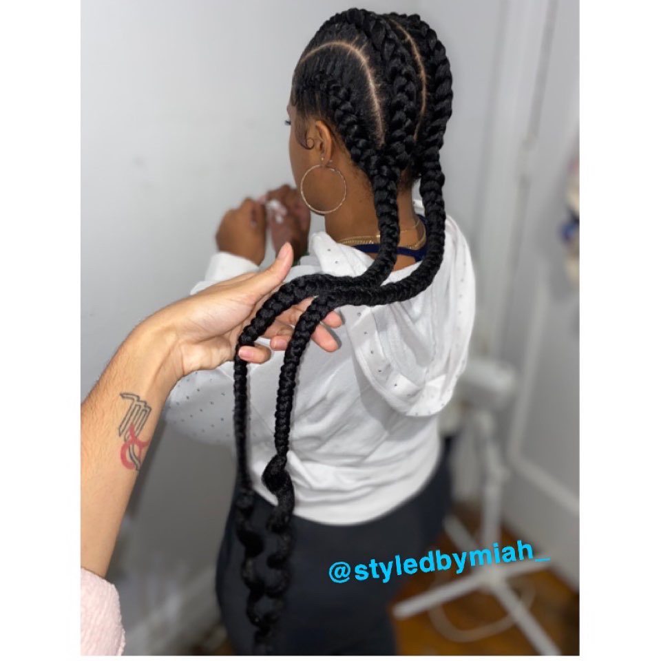 official_qmiah's tweet photo. Stitch feed in cornrows π₯π
IG: @styledbymiah_β¨
#feedincornrows #stitchcornrows #braids #nychairstylist https://t.co/y2moaKIKuq