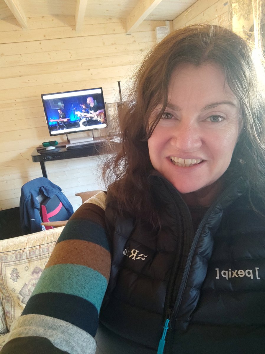 MartineMannion's tweet photo. Awesome start to our #Pexipkickoff2022 #OneTeam #WeArePexip #AlwaysGoingBeyond
Utterly #inspired celebrating our successes, talents,
and strategies with great presenters, inspirational speakers, a touch of magic, ๐ชplus, #WFH, a cabin full of #PexLove ๐๐
@pexip https://t.co/0nL84ZcaUB